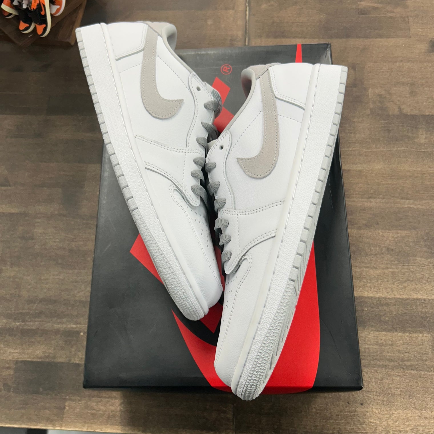Neutral Grey Jordan 1 Low OG (Lightly Worn)