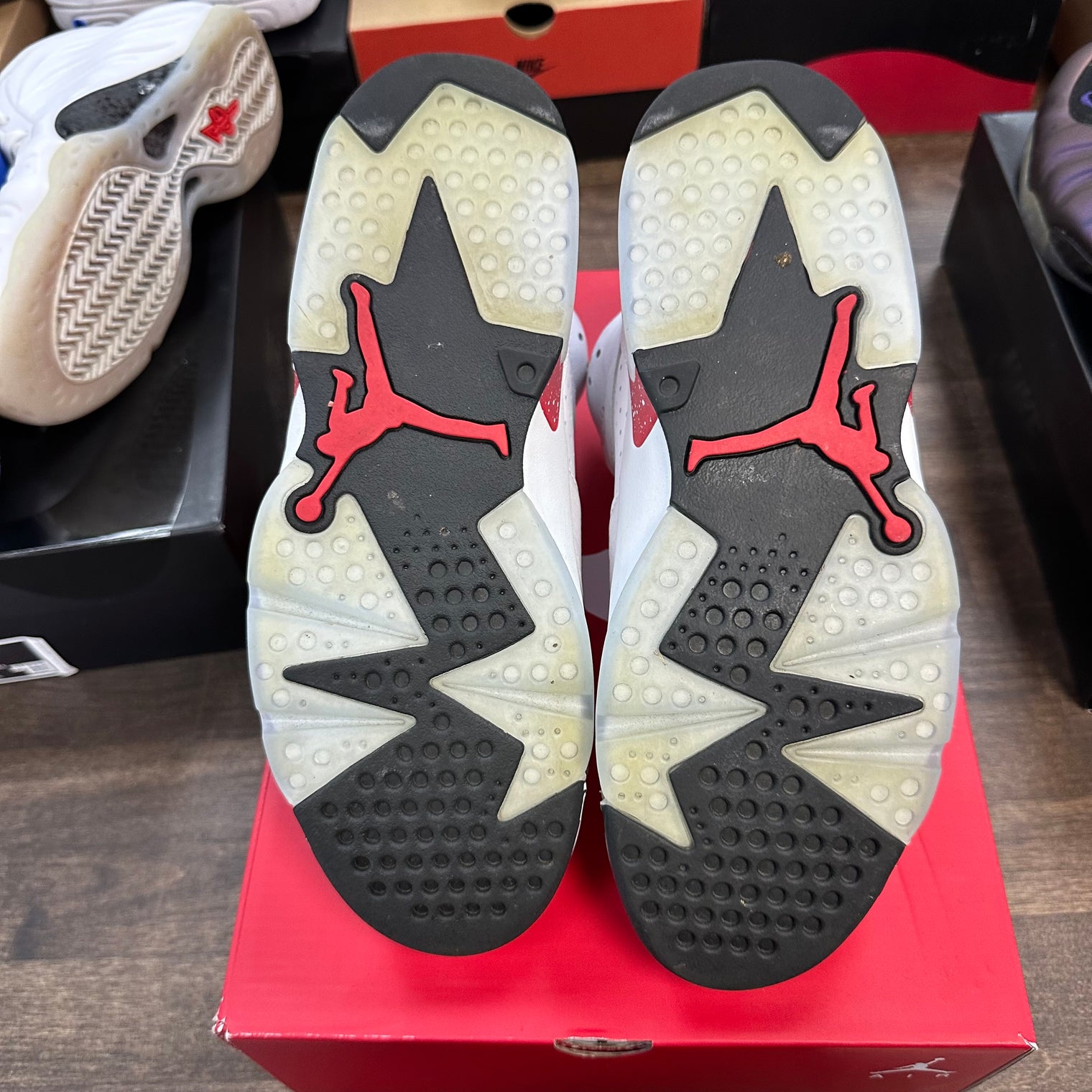 Red Oreo Jordan 6 (USED)