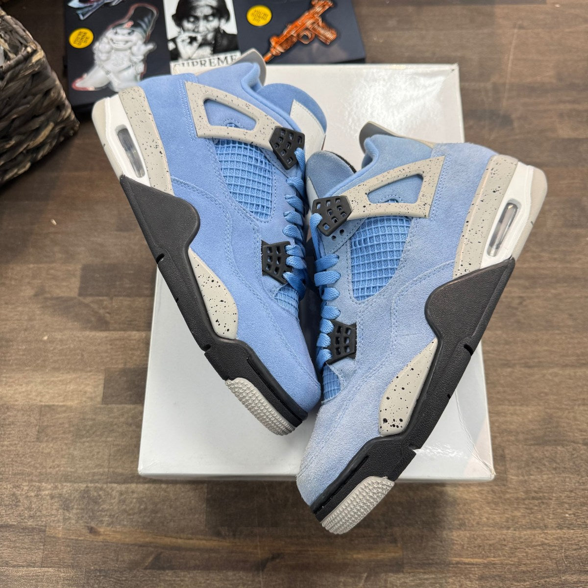 Jordan 4 Retro University Blue Size 8 (Pre-Owned) - Image 1