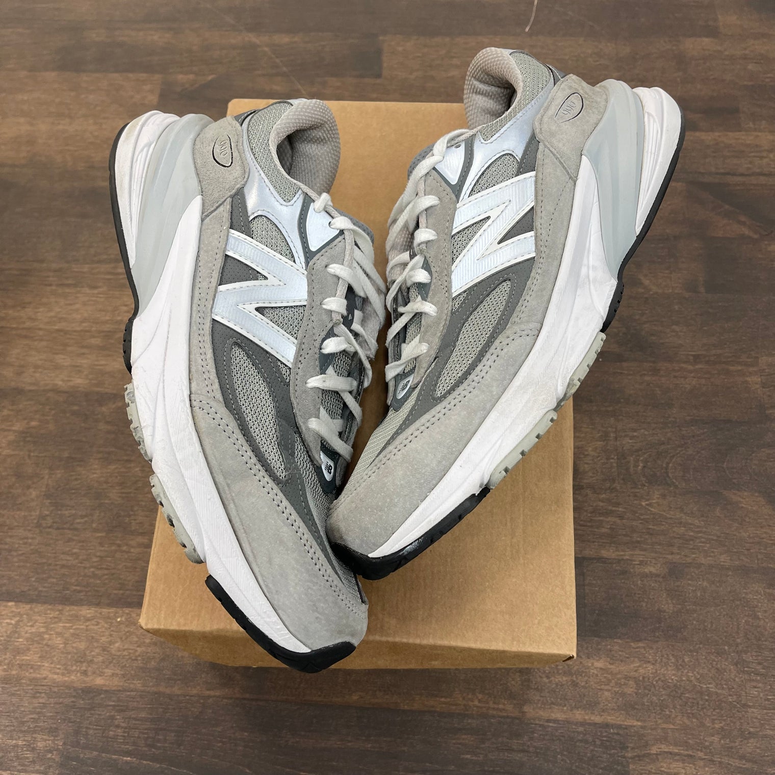Grey New Balance 990V6 (USED,No Box)