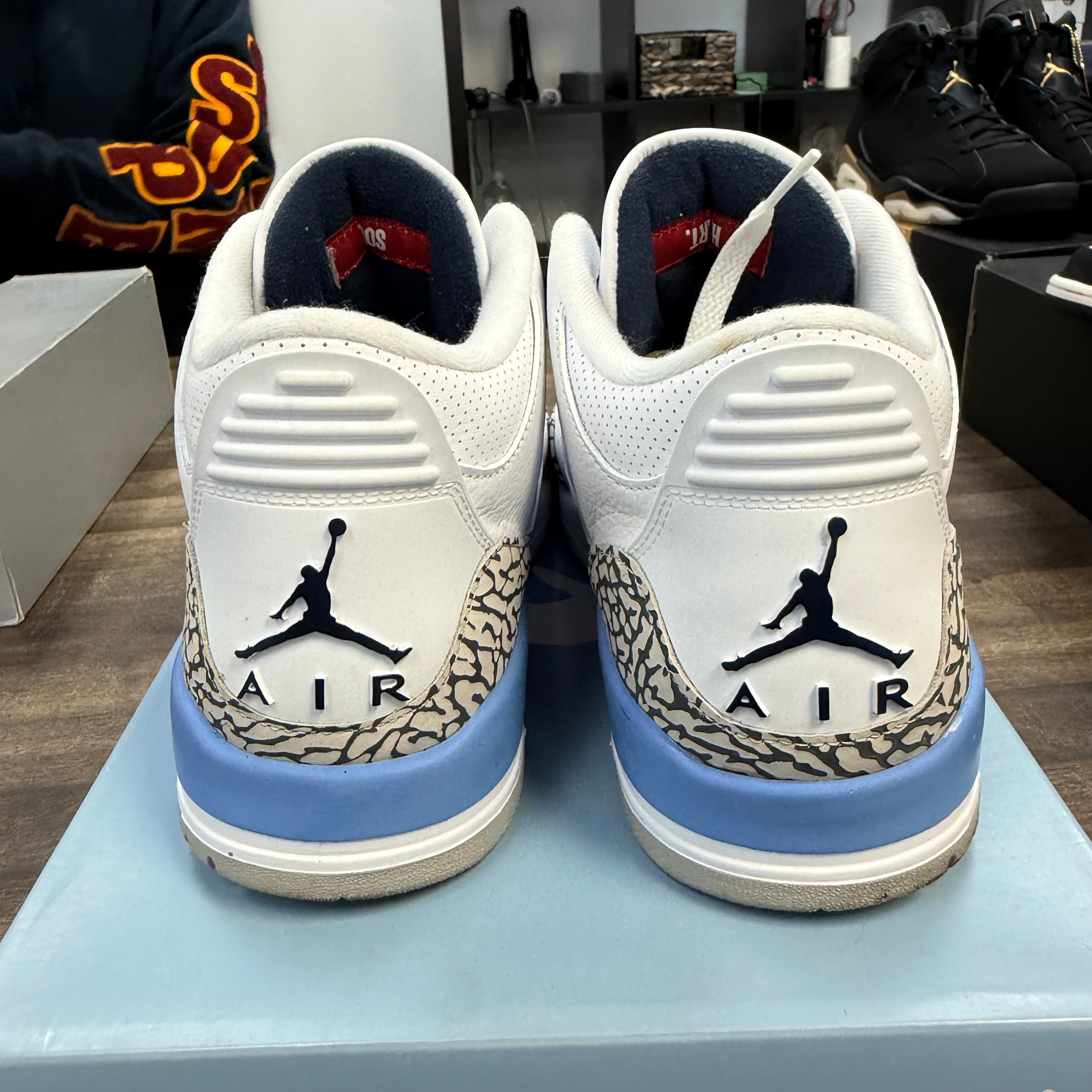 Jordan UNC Jordan 3 Retro (2020) (USED) Size 10 (Pre-Owned) - Image 4