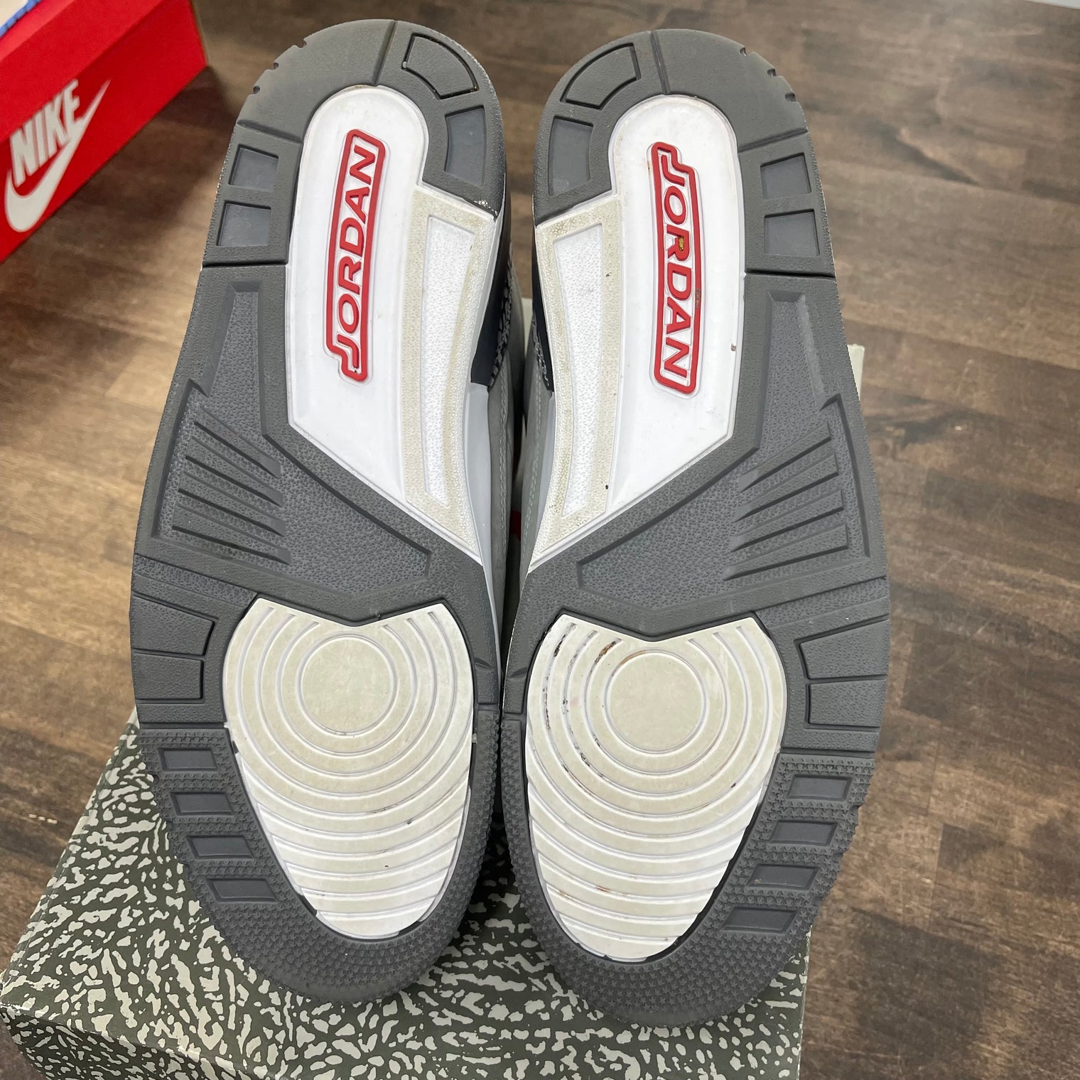 Cool Grey Jordan 3 (USED)