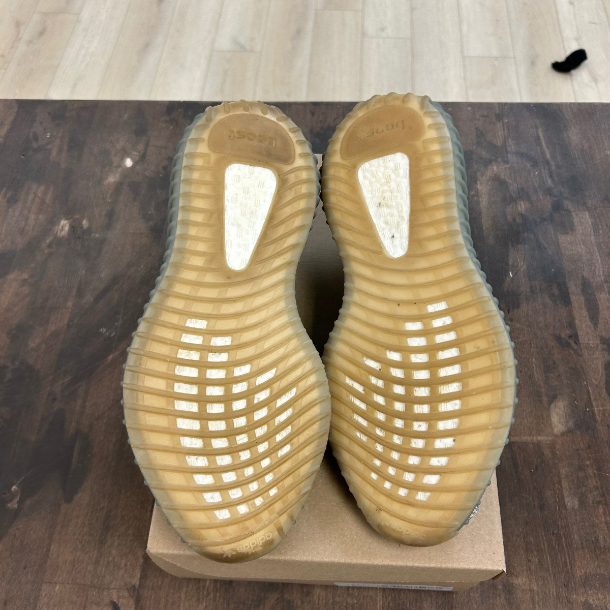 adidas Yeezy Boost 350 V2 Israfil Size 10 (Pre-Owned) - Image 5