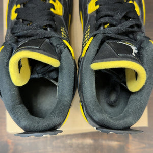 Jordan 4 Retro Thunder (2023) (GS) Size 6Y (Pre-Owned) - Image 6
