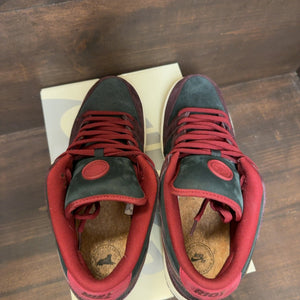Nike SB Dunk Low Riot Skateshop Size 12 (Pre-Owned)