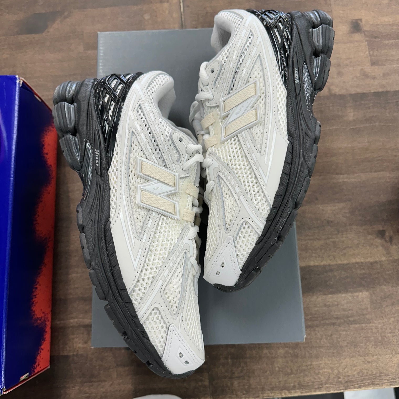 CDG Comme Des Garcons Homme White New Balance 1906R (USED)
