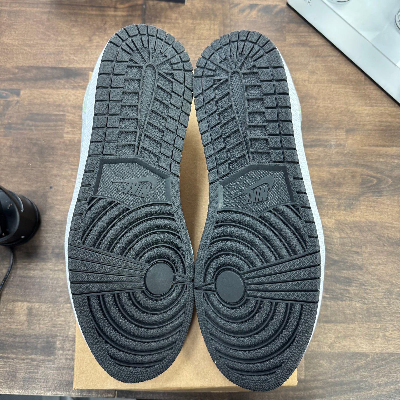 White Ghost Green Black Jordan 1 Retro Low (USED, No Box)