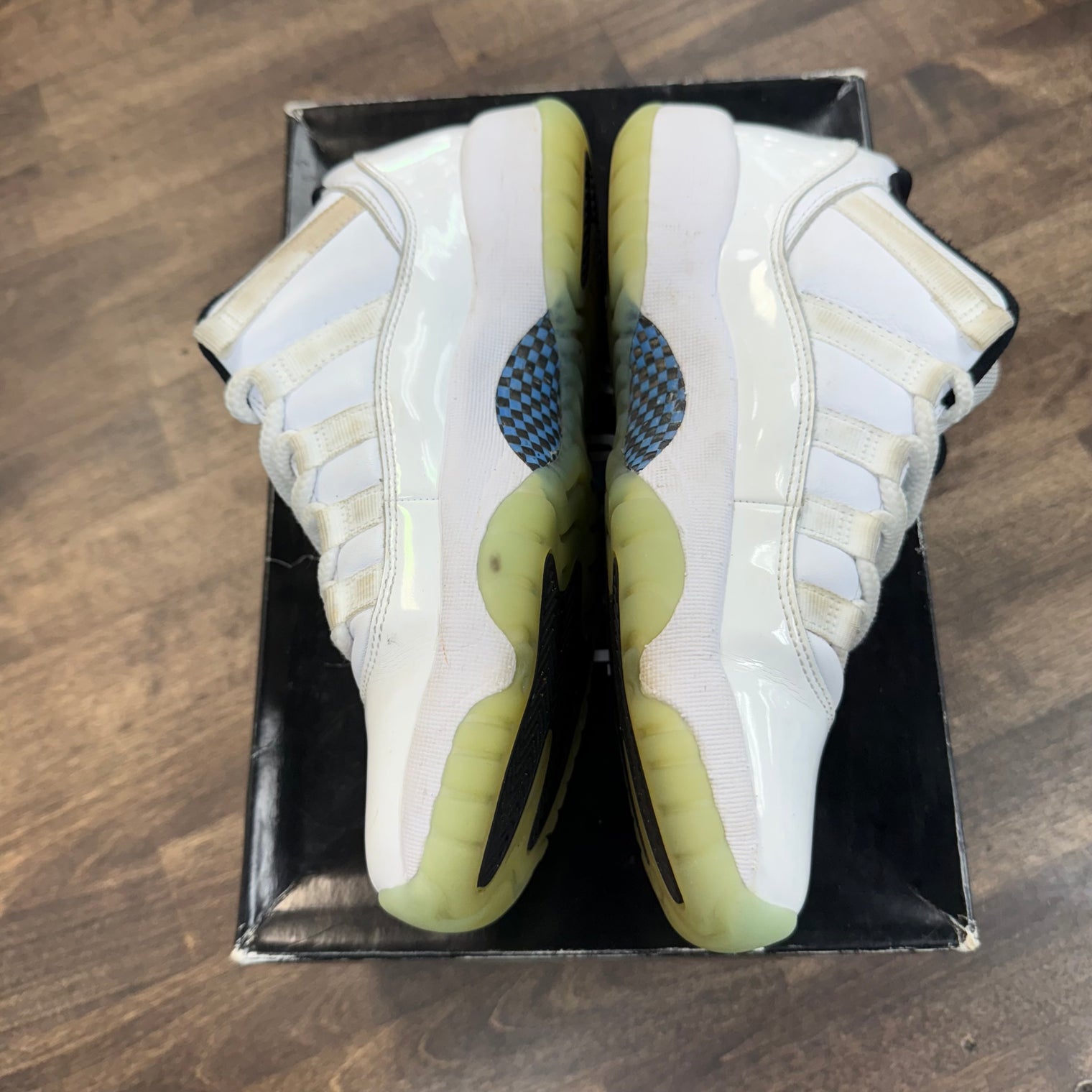 Legend Blue Jordan 11 Low (GS) (USED)