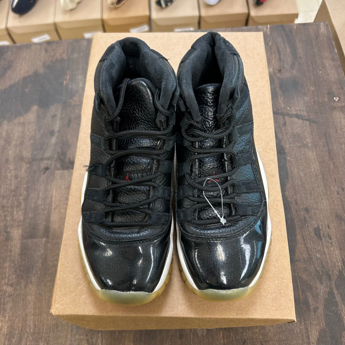 Jordan 11 Retro 72-10 (GS) Size 4Y (Pre-Owned) - Image 2