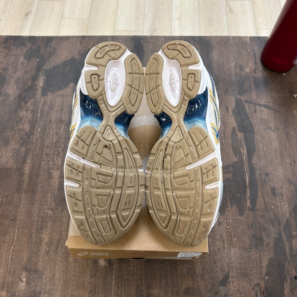 ASICS Gel-1130 Cream Pure Silver Gold Blue Size 7.5 (Pre-Owned) - Image 4