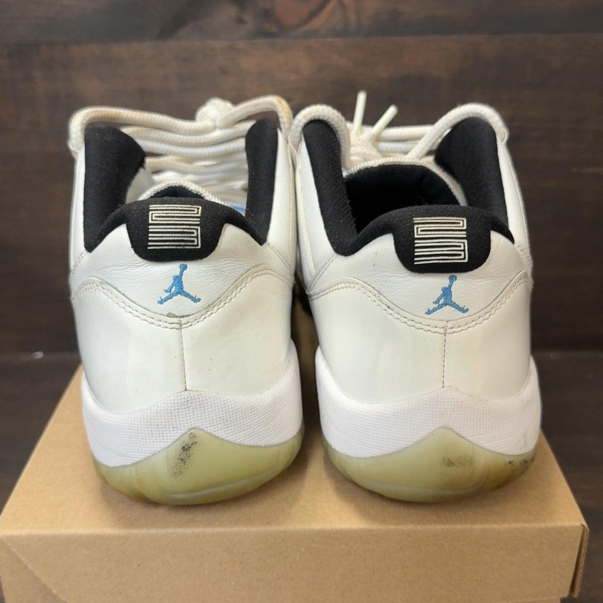 Jordan 11 Retro Low Legend Blue Size 12 (Pre-Owned) - Image 4