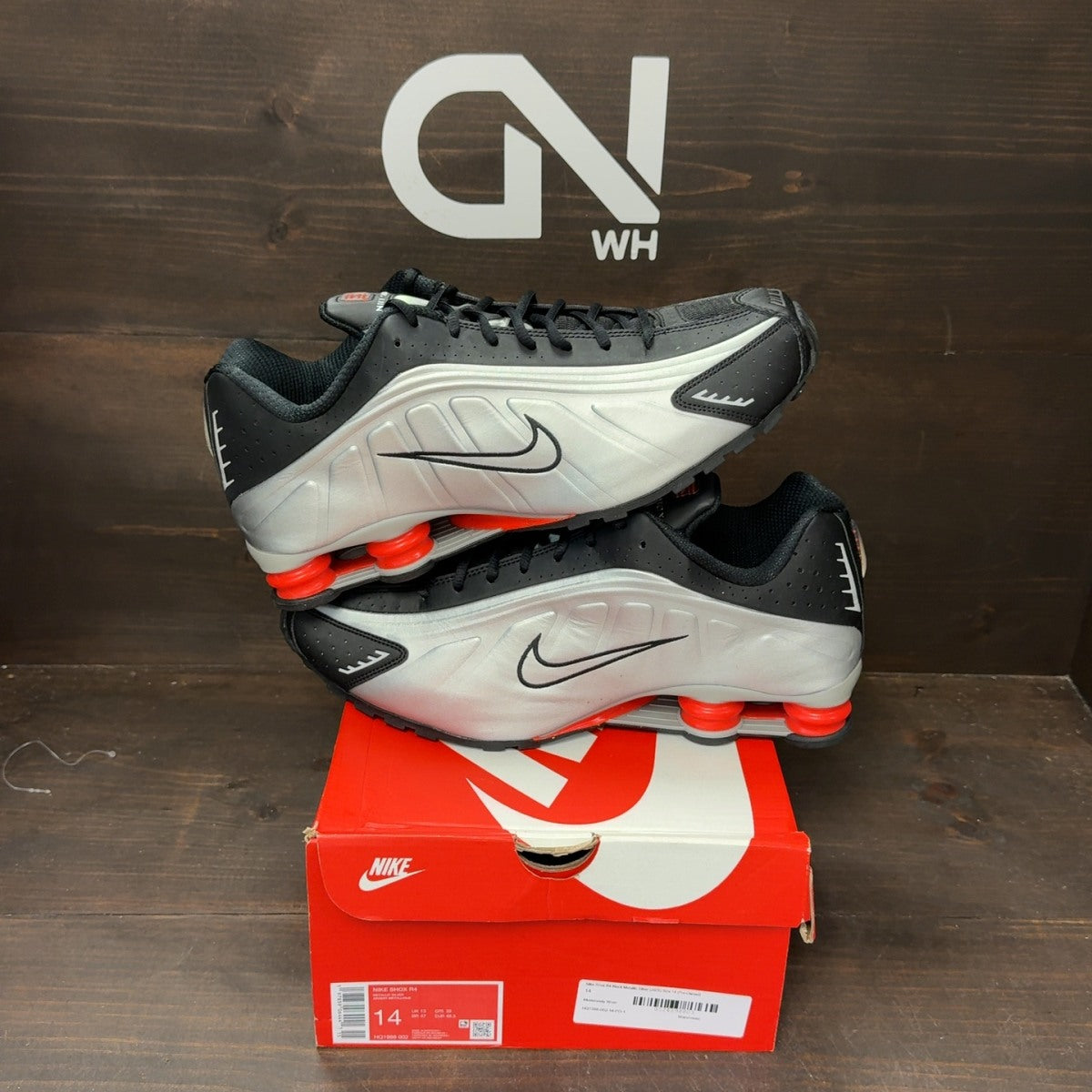 Nike Shox R4 Black Metallic Silver (2025) - Image 1