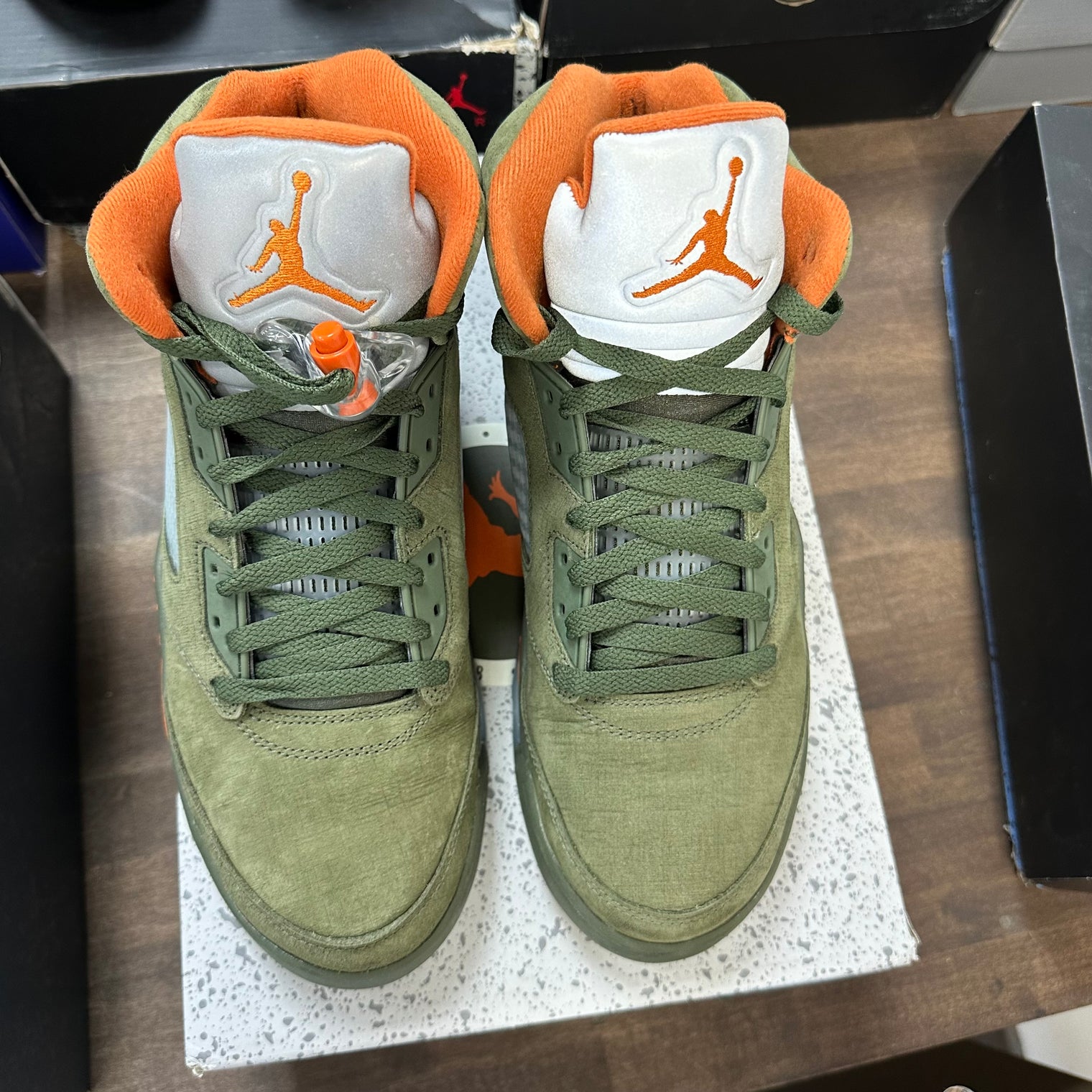 Olive Jordan 5 Retro (USED)