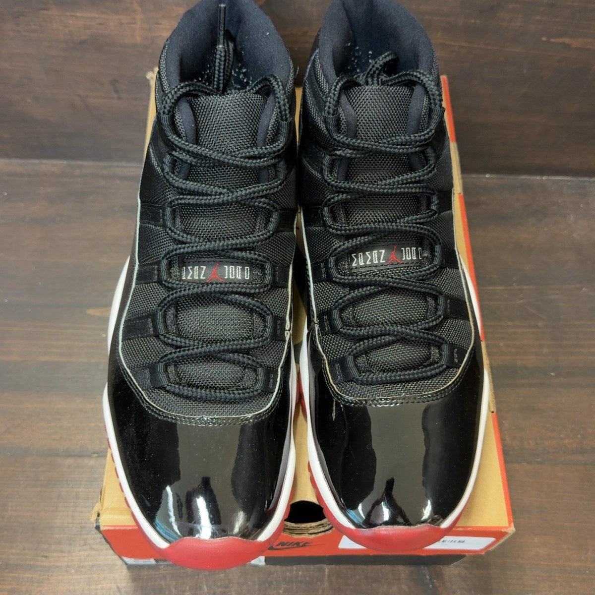 Jordan 11 Retro Playoffs Bred (2019) Size 11.5 (Pre-Owned) - Image 3