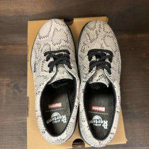 Dr. Martens Postal Supreme 4-Eye Shoe Supreme Snakeskin - Image 5