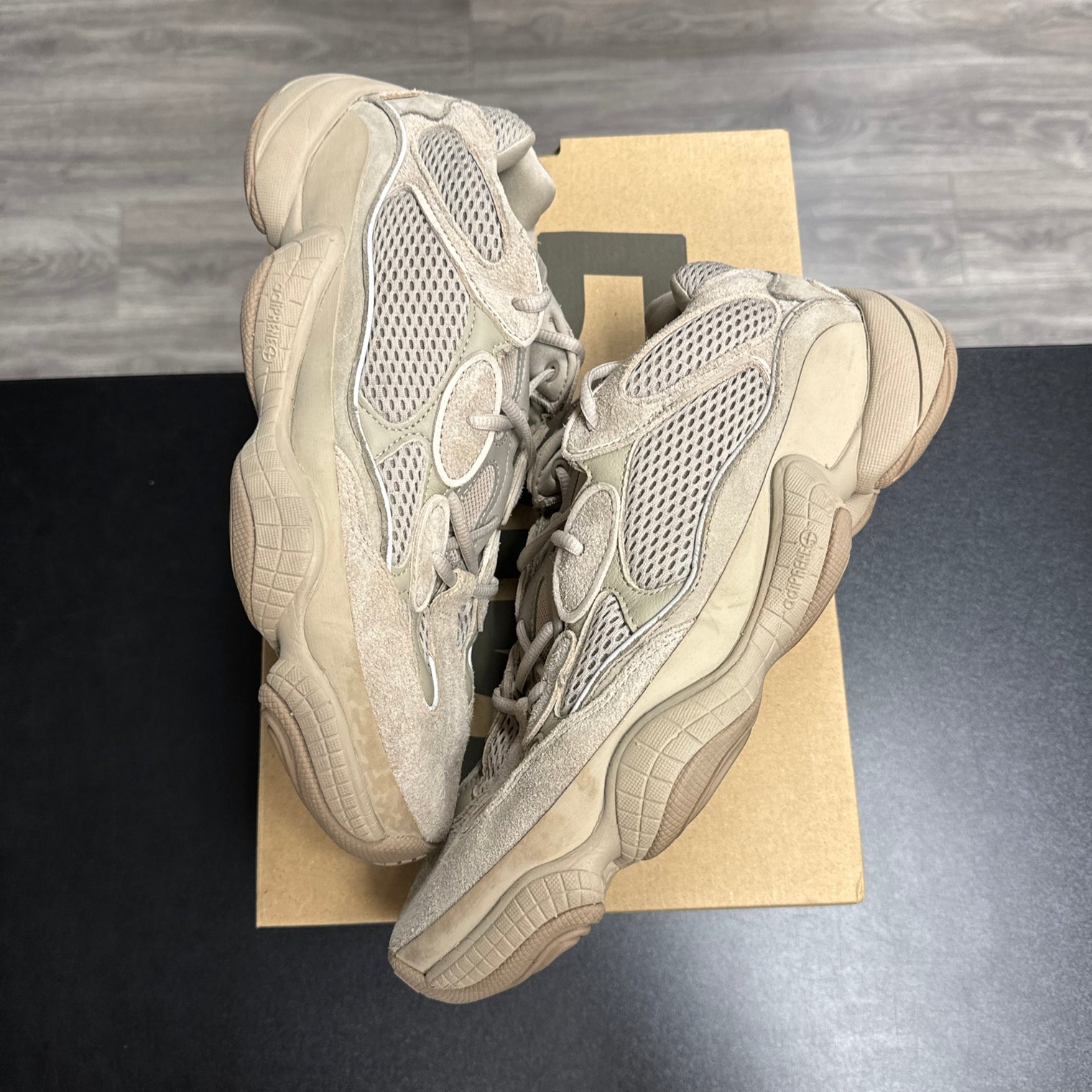 Taupe Light Yeezy 500 (USED)