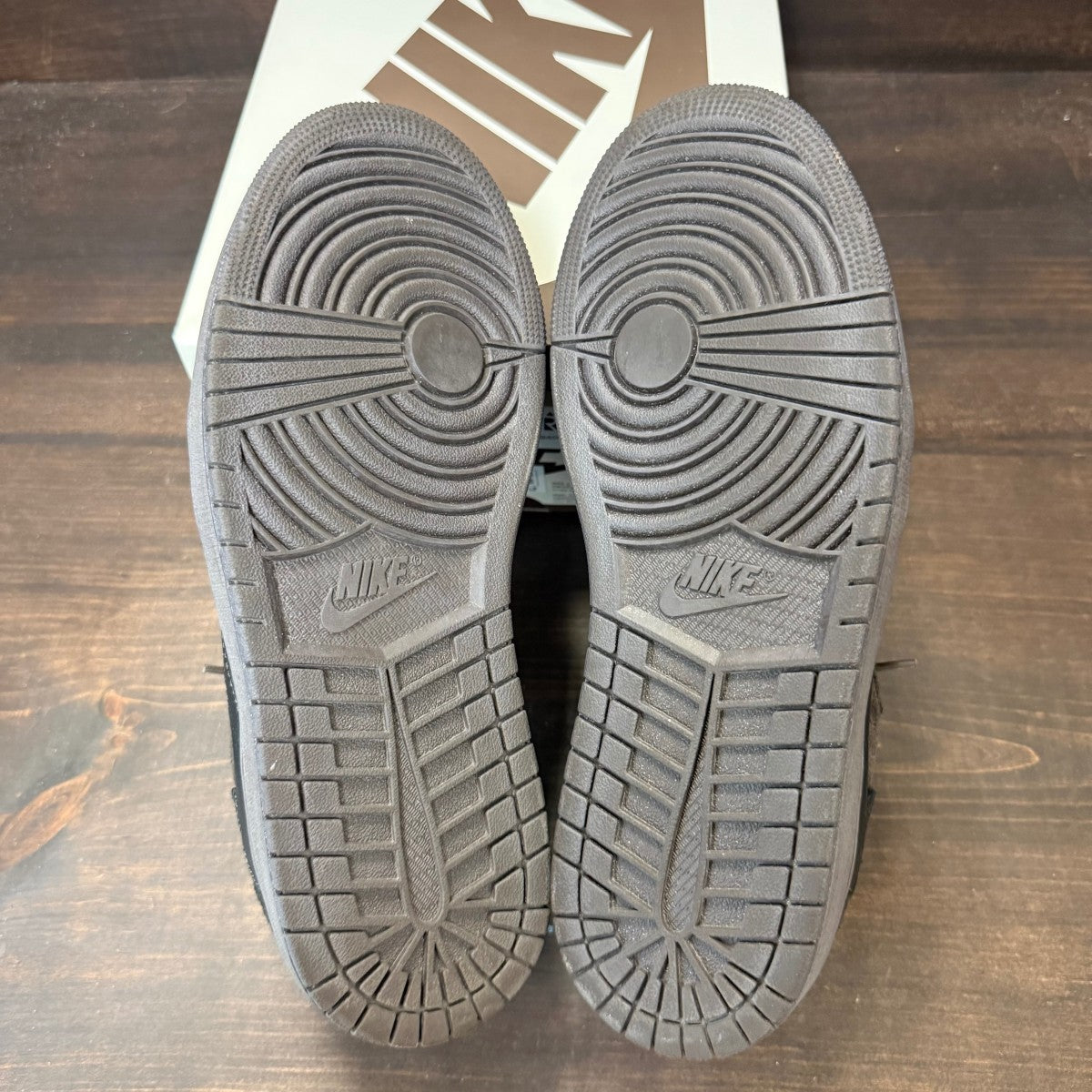 Jordan 1 Retro Low OG SP Travis Scott Velvet Brown - Image 6