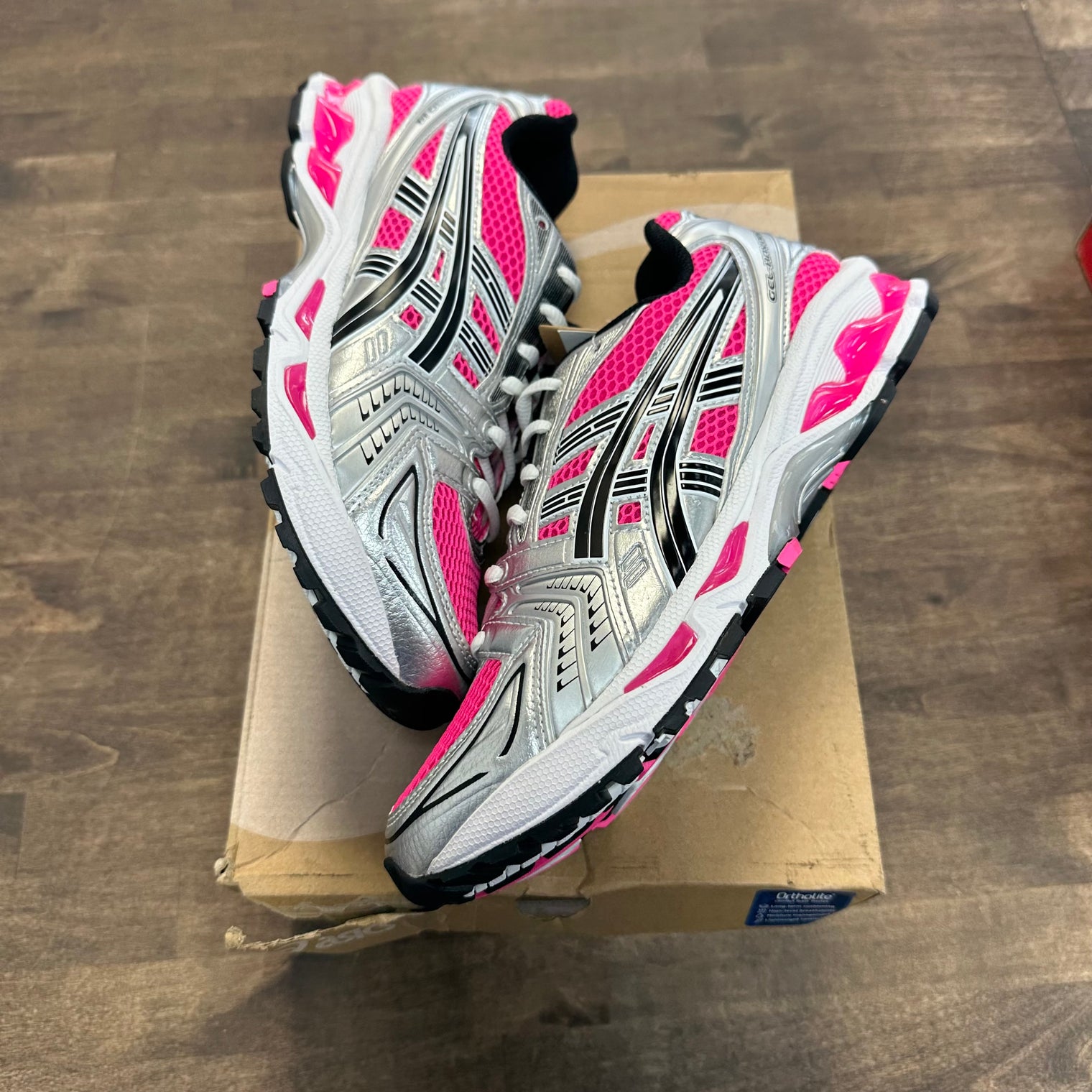 Pink Glo ASICS Gel-Kayano (Like New)