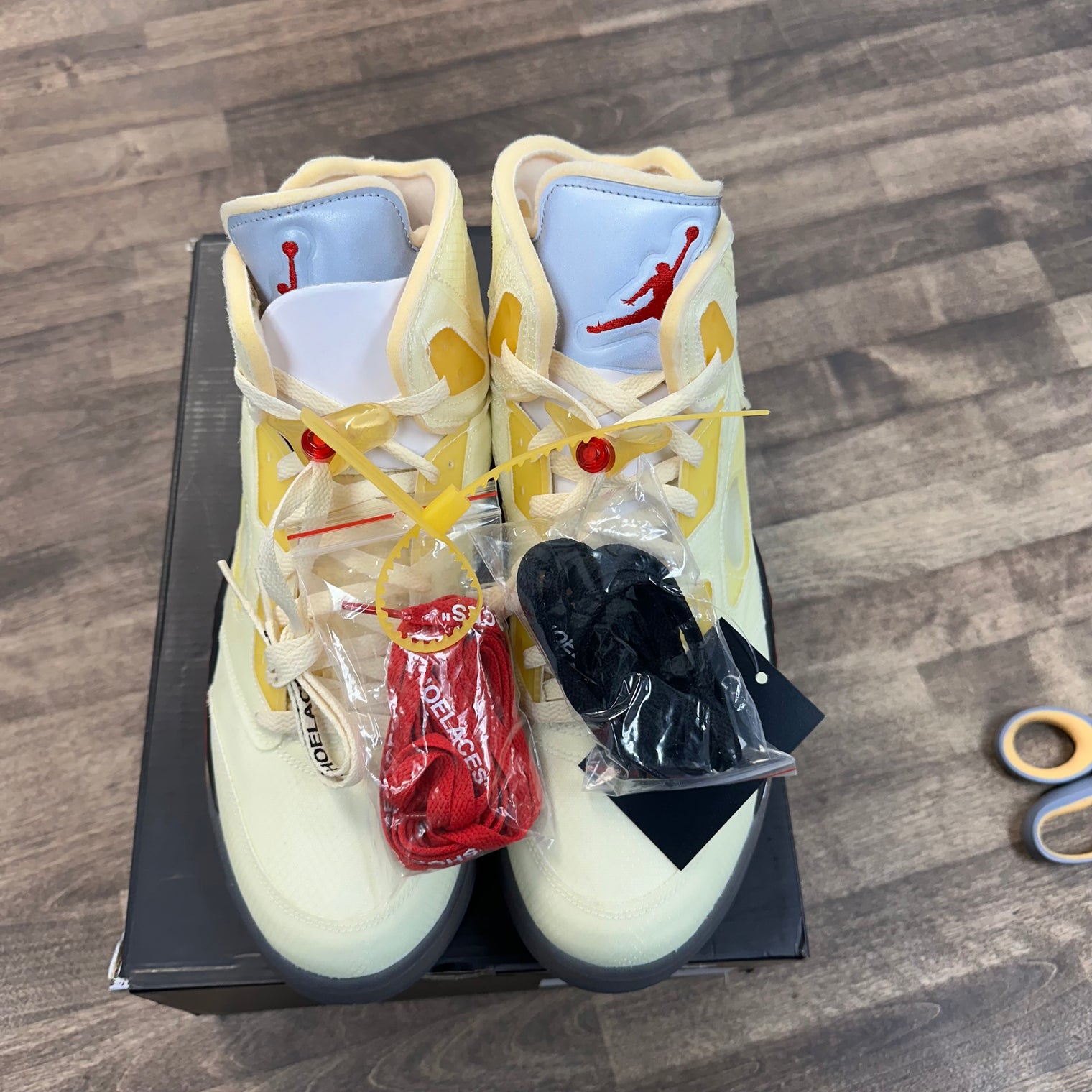 Jordan 5 Retro Off-White Sail (US 13) (Lightly Worn)