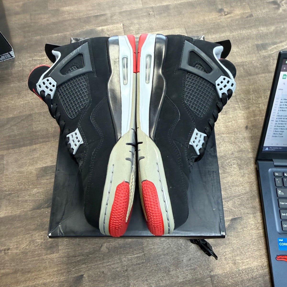 Jordan 4 Retro Bred (2019) - Image 3
