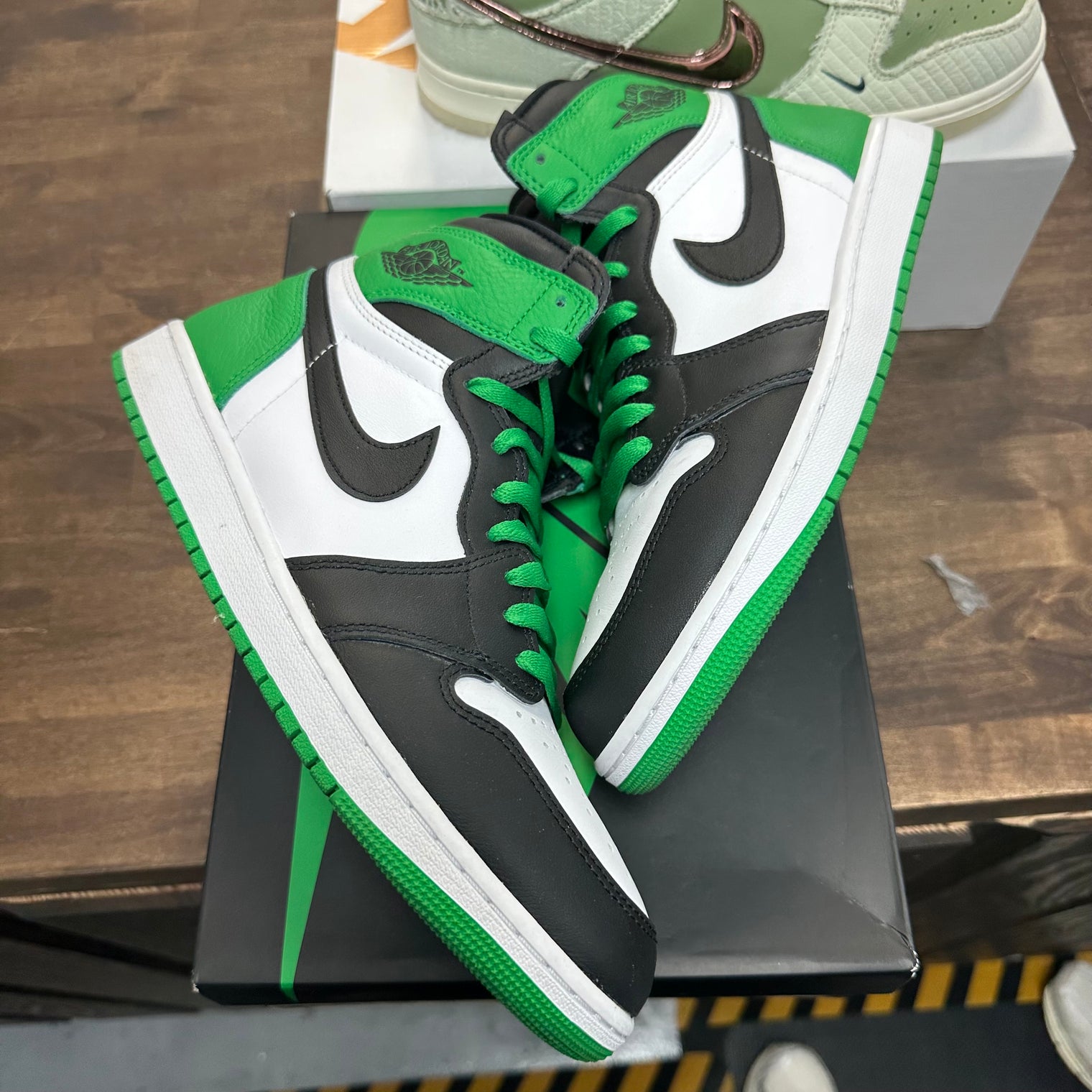 Lucky Green Jordan 1 High (USED)