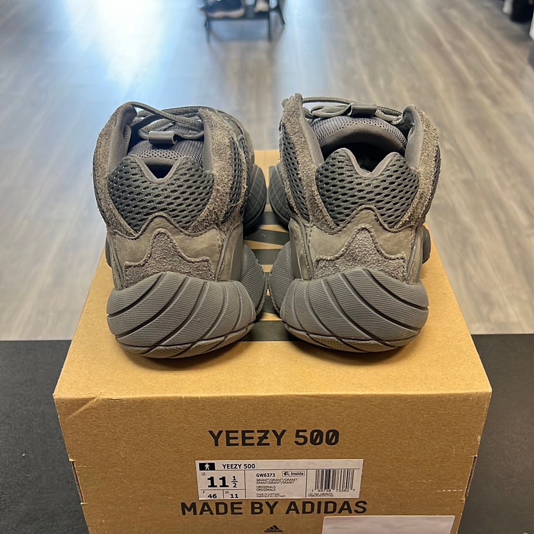 Yeezy 500 Granite (USED;NO INSOLE)