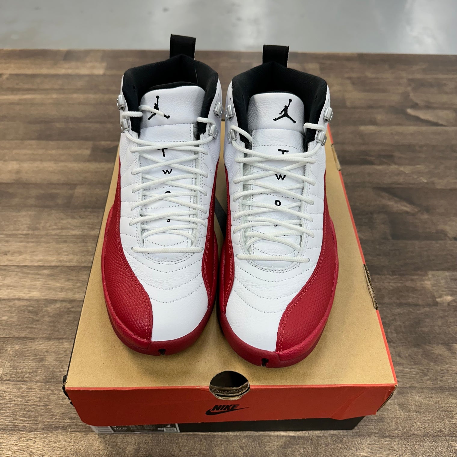 Cherry Jordan 12 Retro (USED)