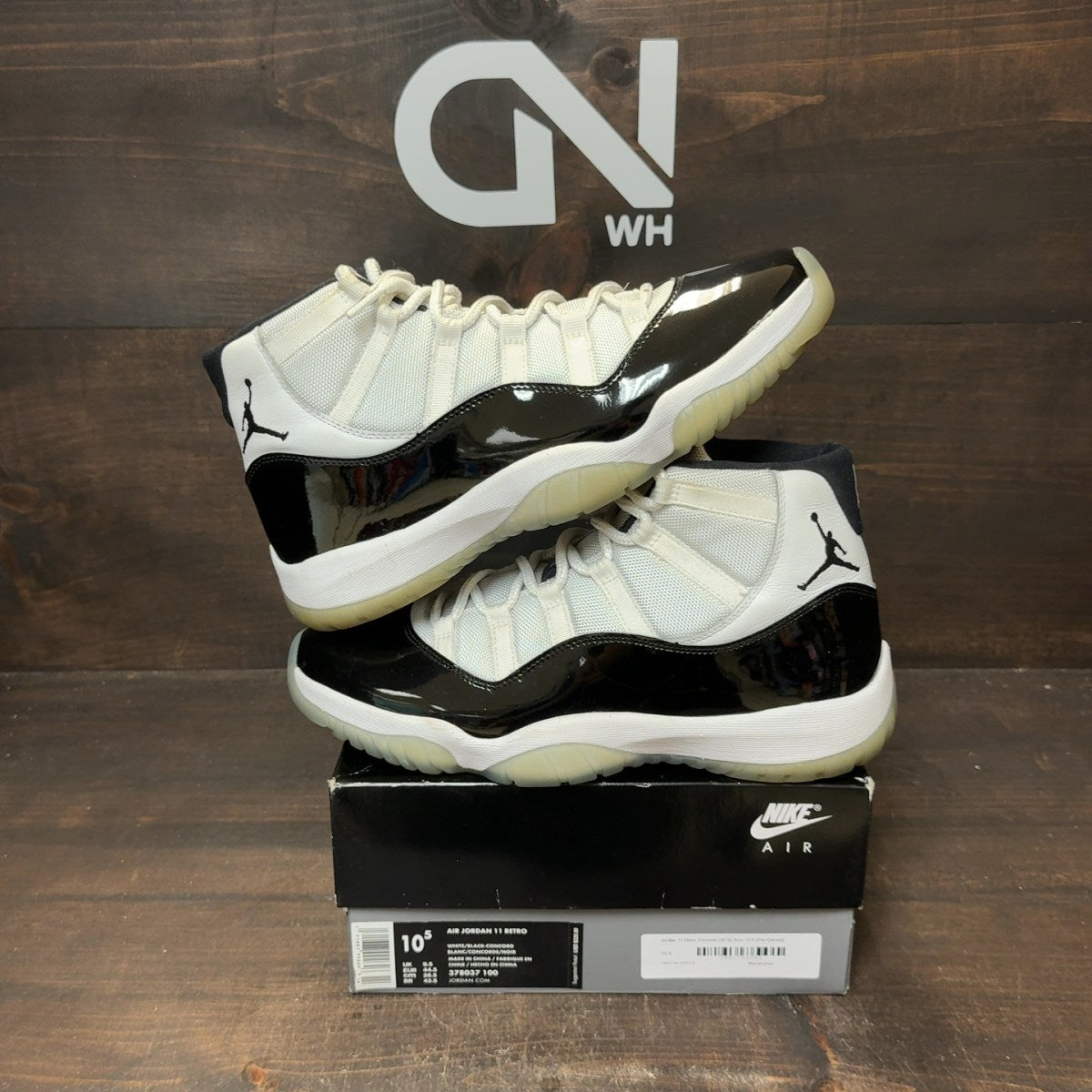 Jordan 11 Retro Concord (2018) - Image 1