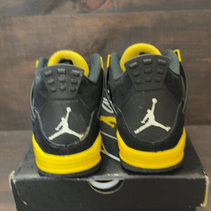 Jordan 4 Retro Thunder (2023) (GS) Size 5.5Y (Pre-Owned)