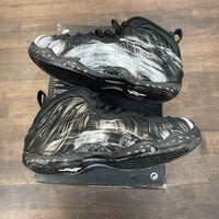 Dream a World Nike Air Foamposite (USED)