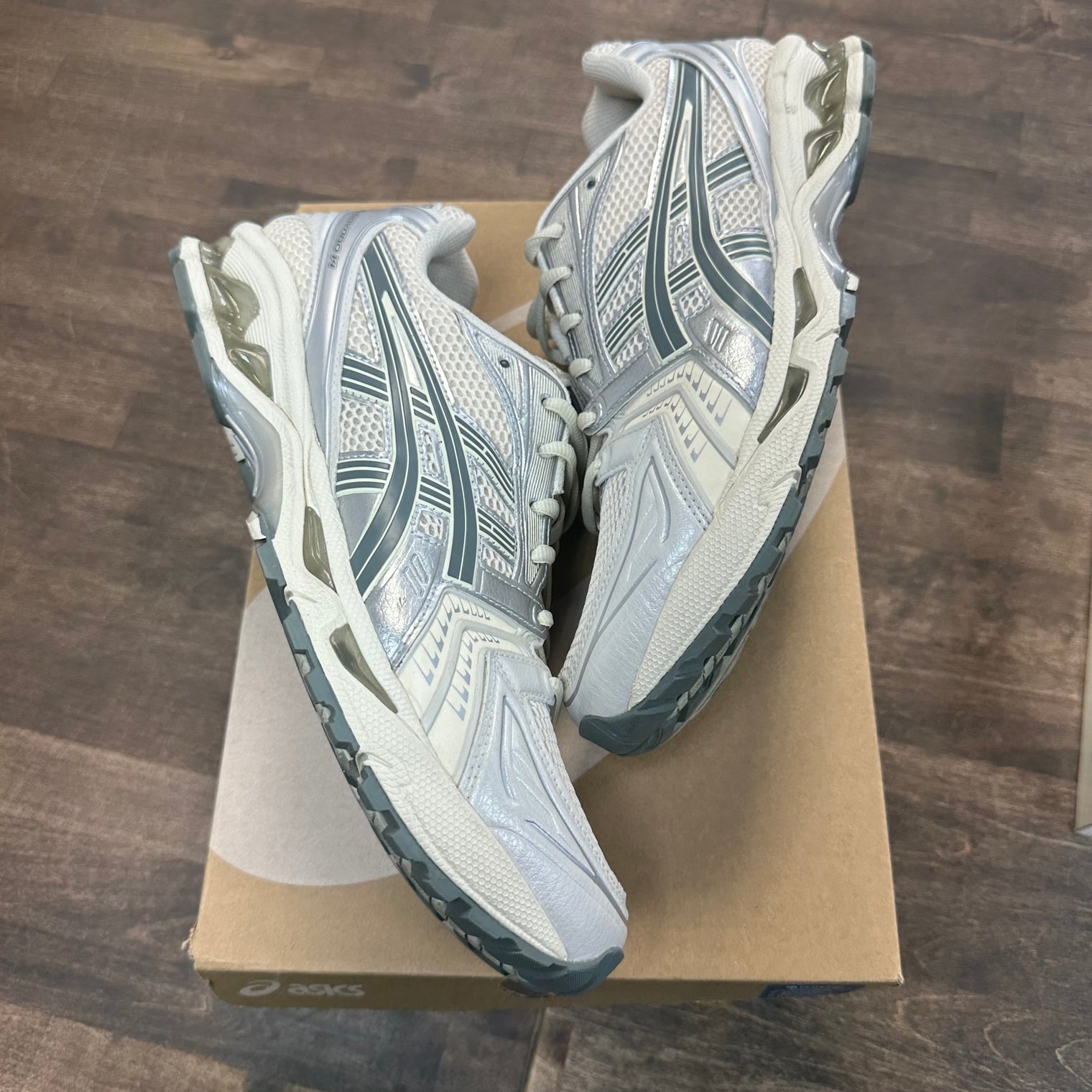 ASICS Birch Dark Pewter Gel-Kayano 14 (USED)