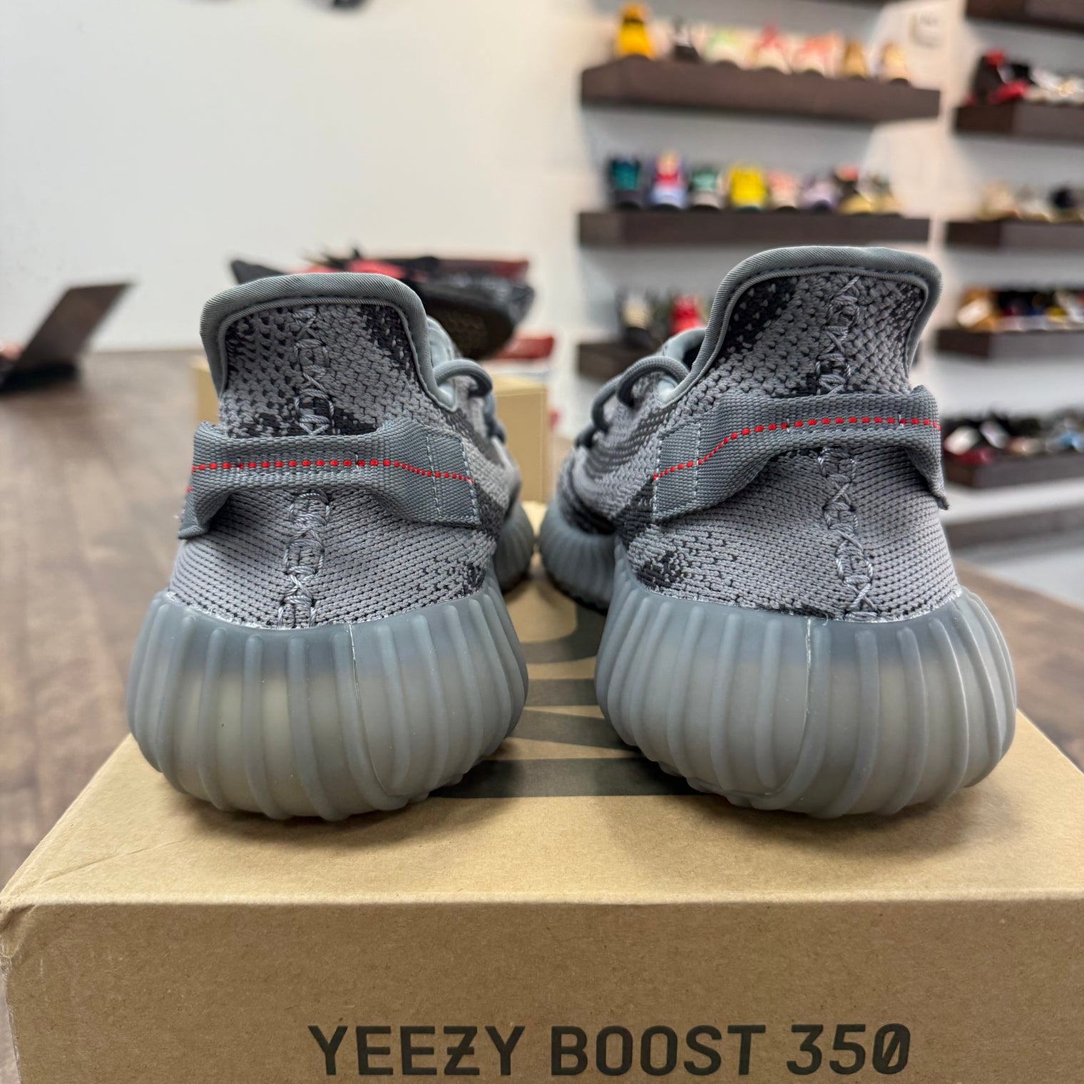 Beluga 2.0 Yeezy 350 (Lightly Worn)