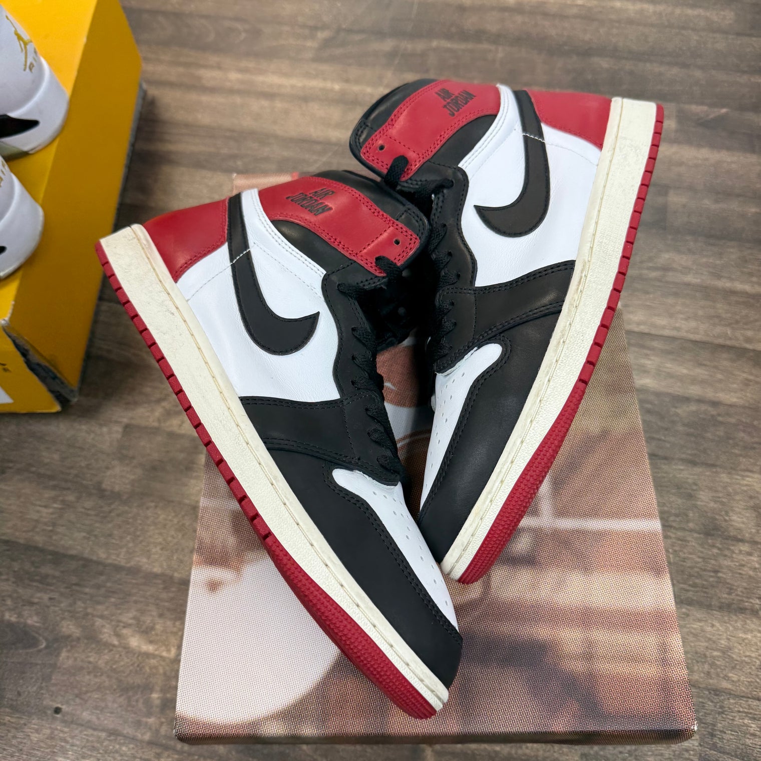 Black Toe Reimagined Jordan 1 Retro High OG (USED)
