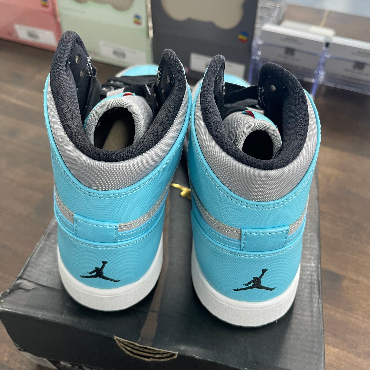 Tide Pool Jordan 1 High (GS)