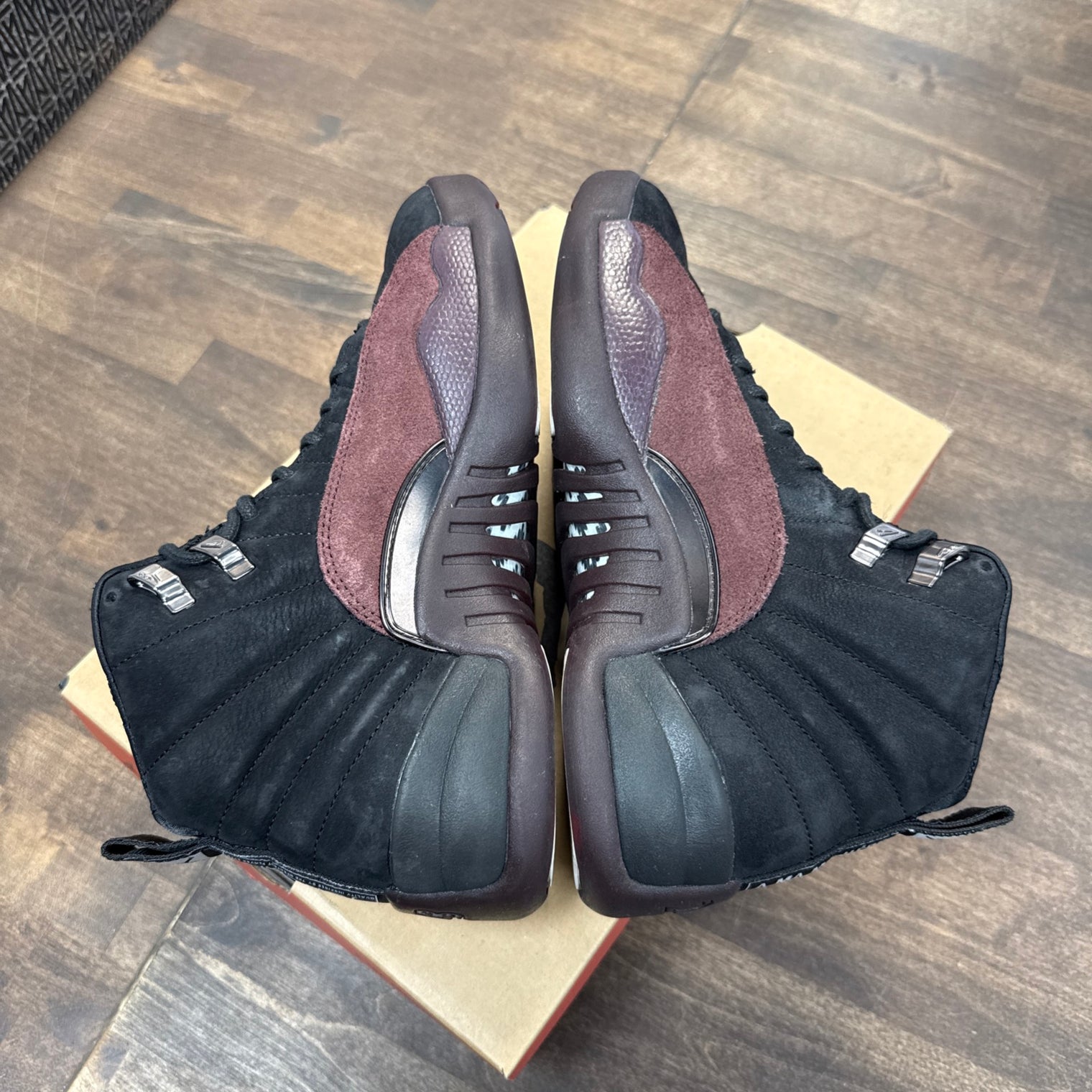 (W) A Ma Maniere Jordan 12 (USED)