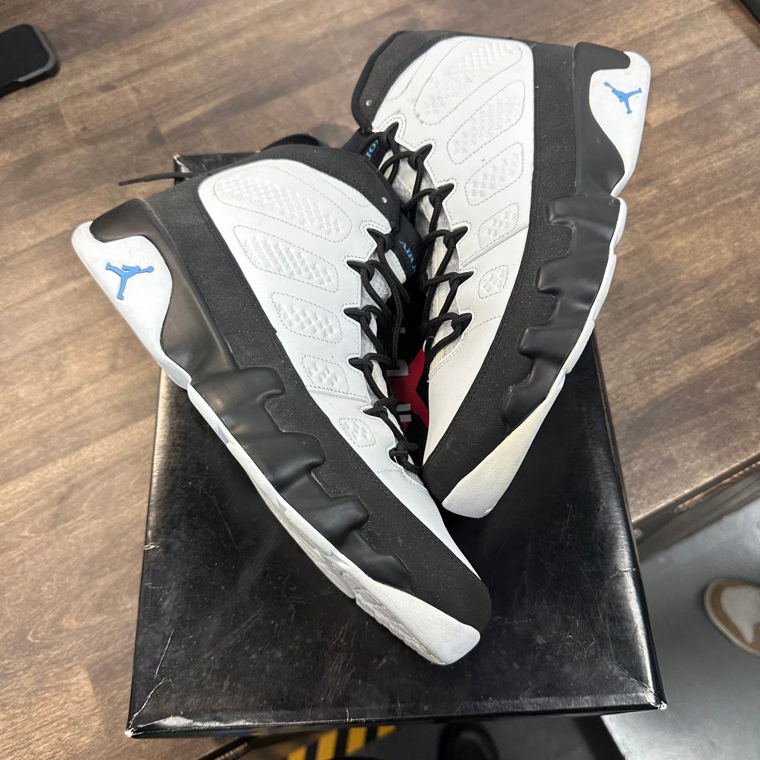 University Blue Jordan 9 (USED)