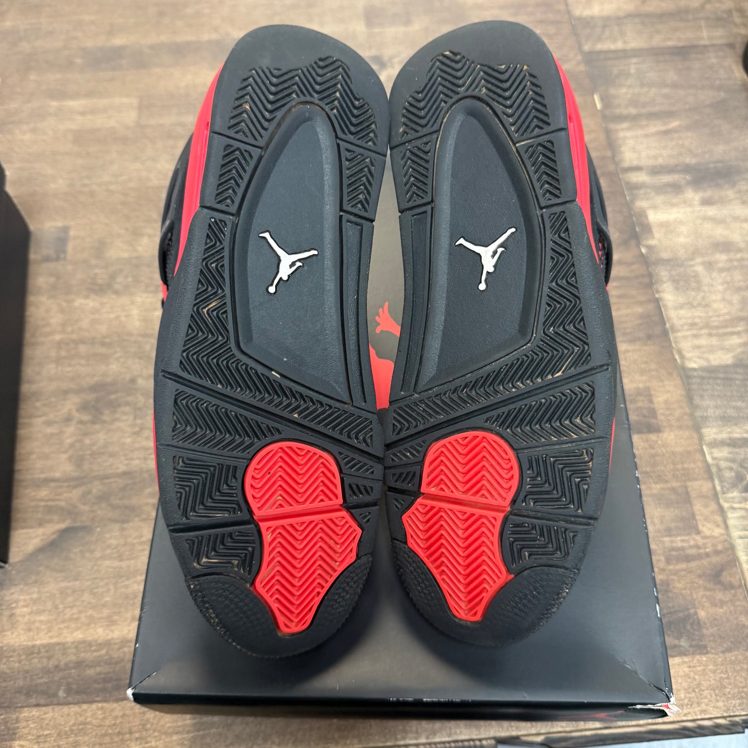 Red Thunder Jordan 4 Retro (USED)