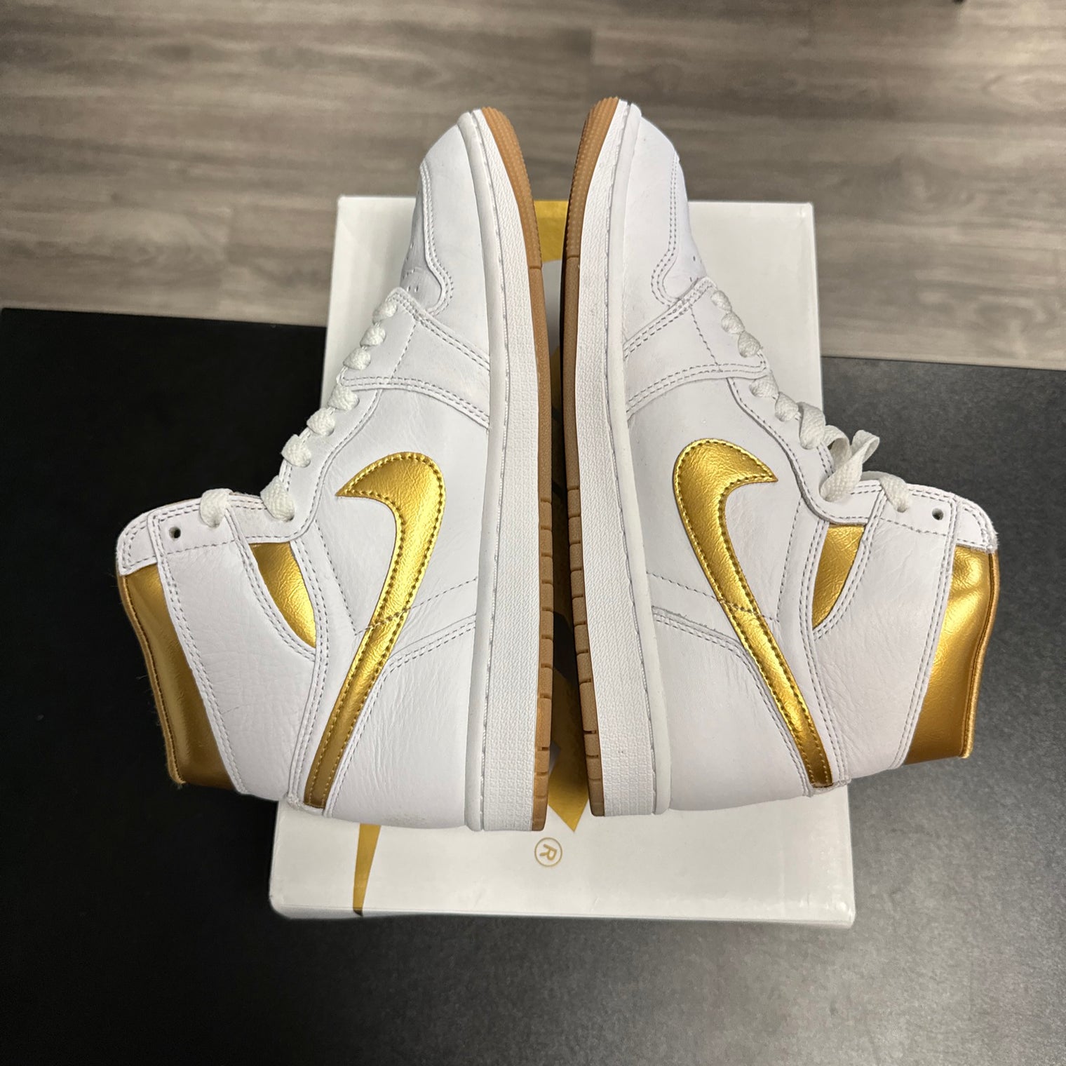 Metallic Gold Jordan 1 High (W) (USED)