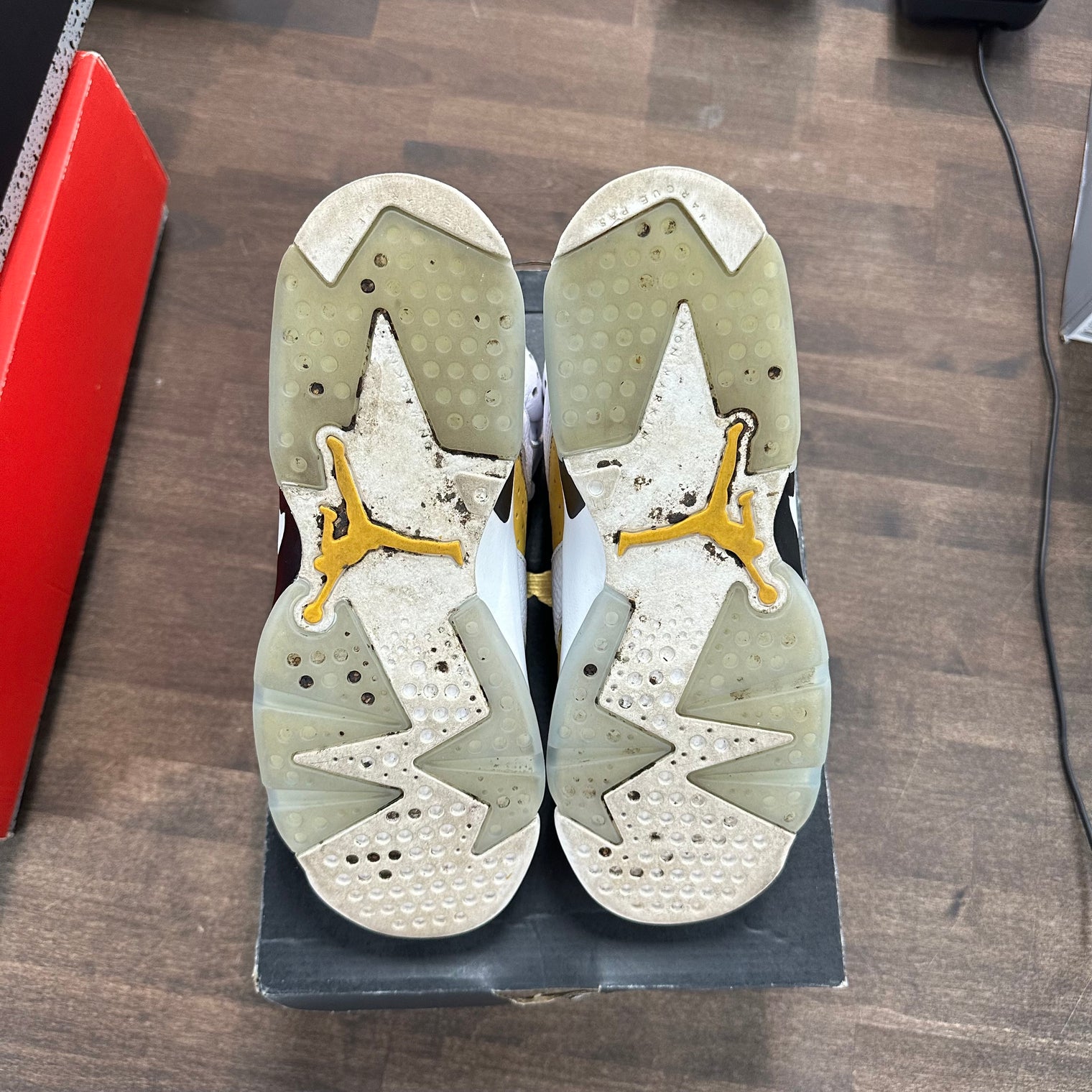 Yellow Ochre Jordan 6 Retro (GS) (USED)