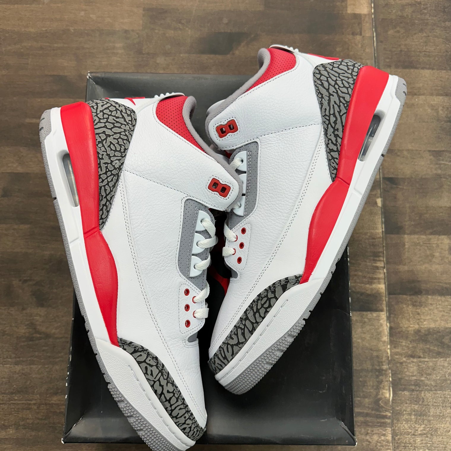 Jordan 3 Retro Fire Red (USED)