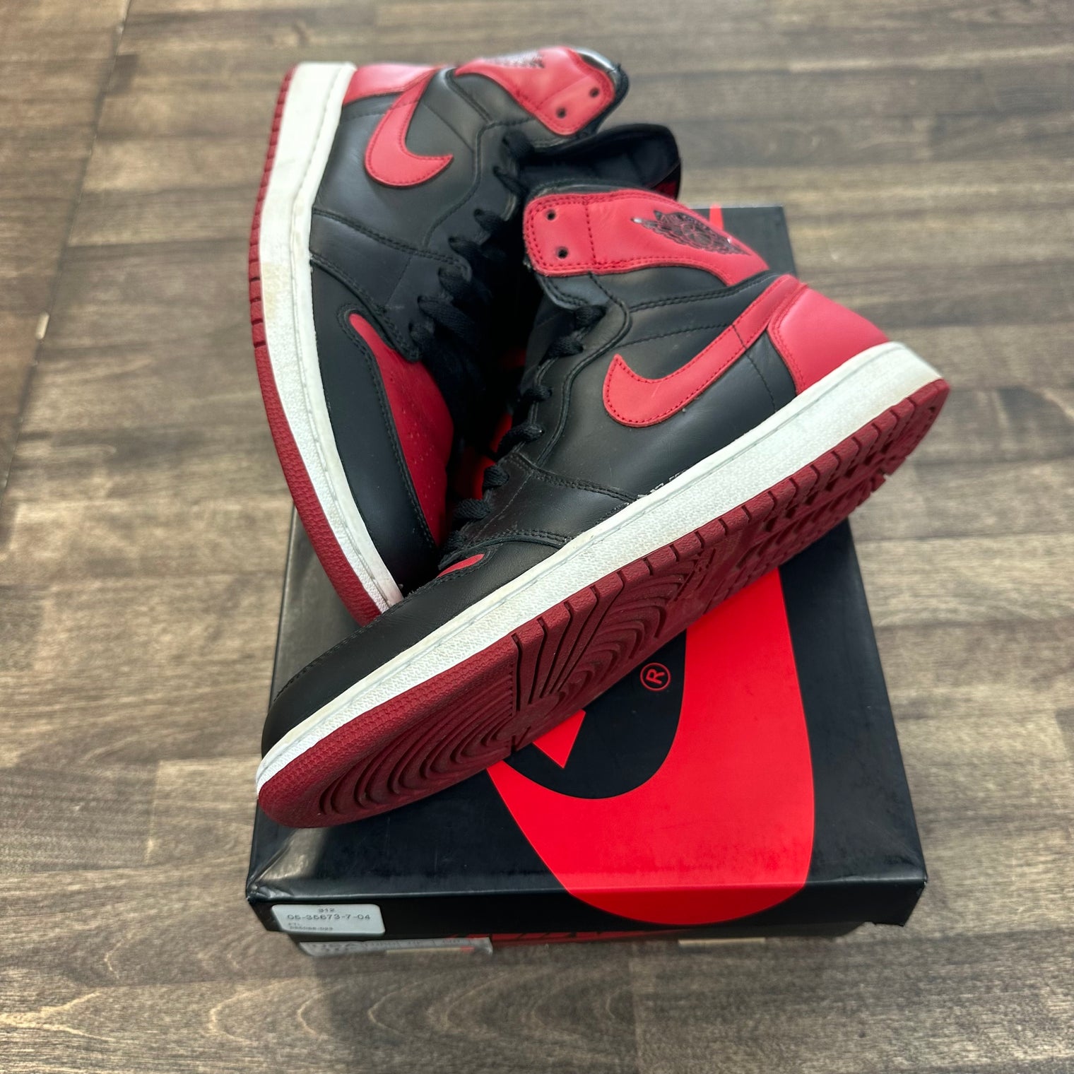 Bred Jordan 1 High 2013 (USED)