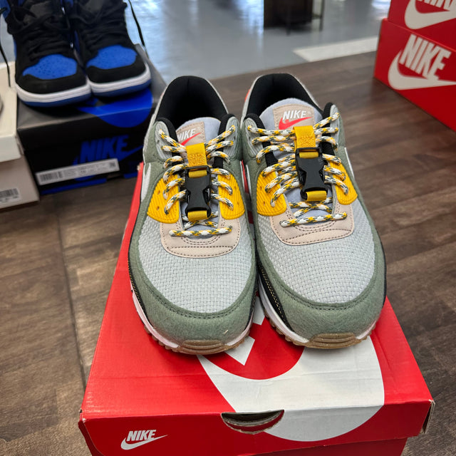 Buckle Spiral Sage Air Max 90 (USED)