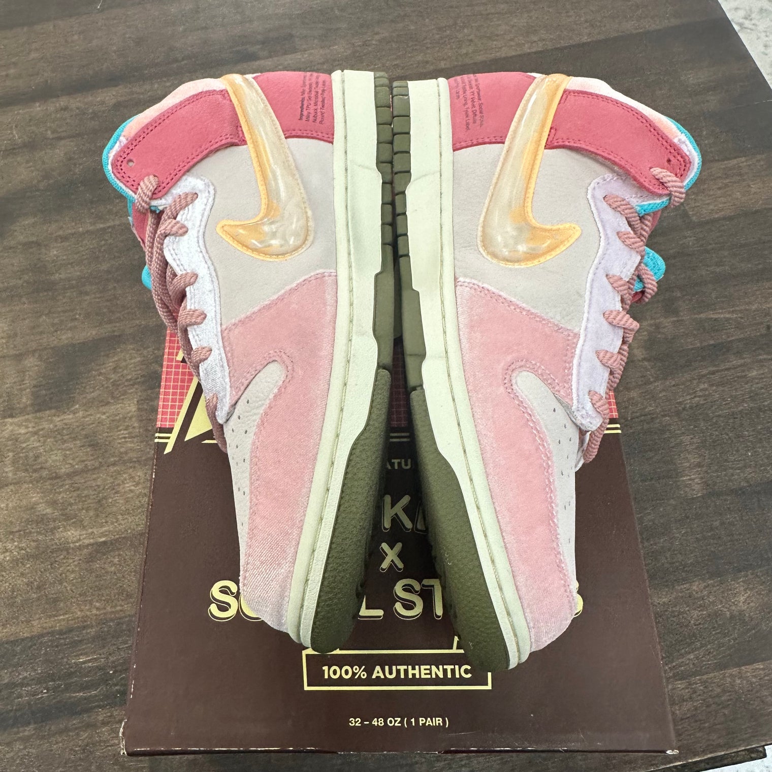 Strawberry Milk Sb Dunk Low (USED)