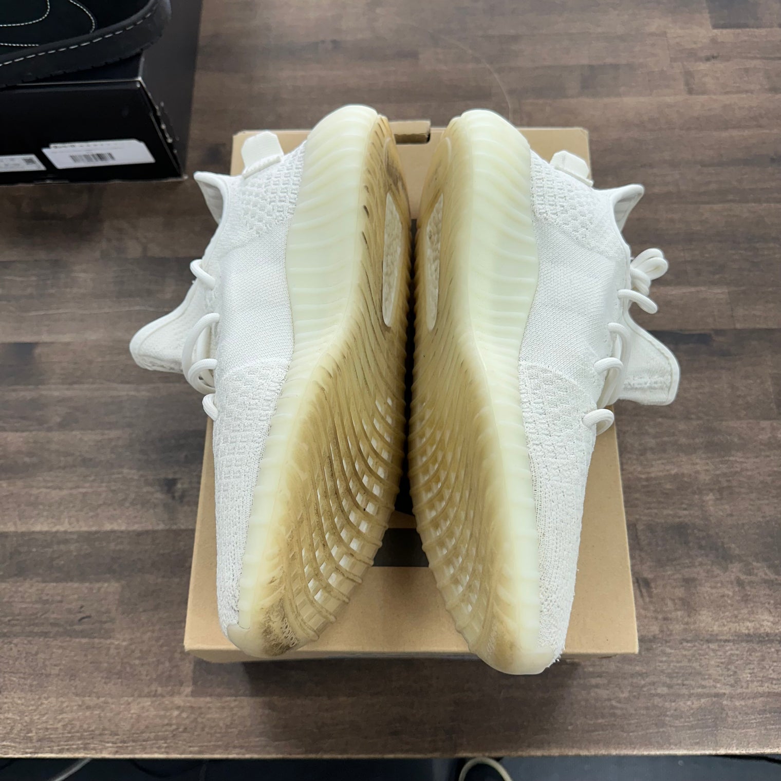 adidas Yeezy Boost 350 V2 Bone (US 11) (USED)