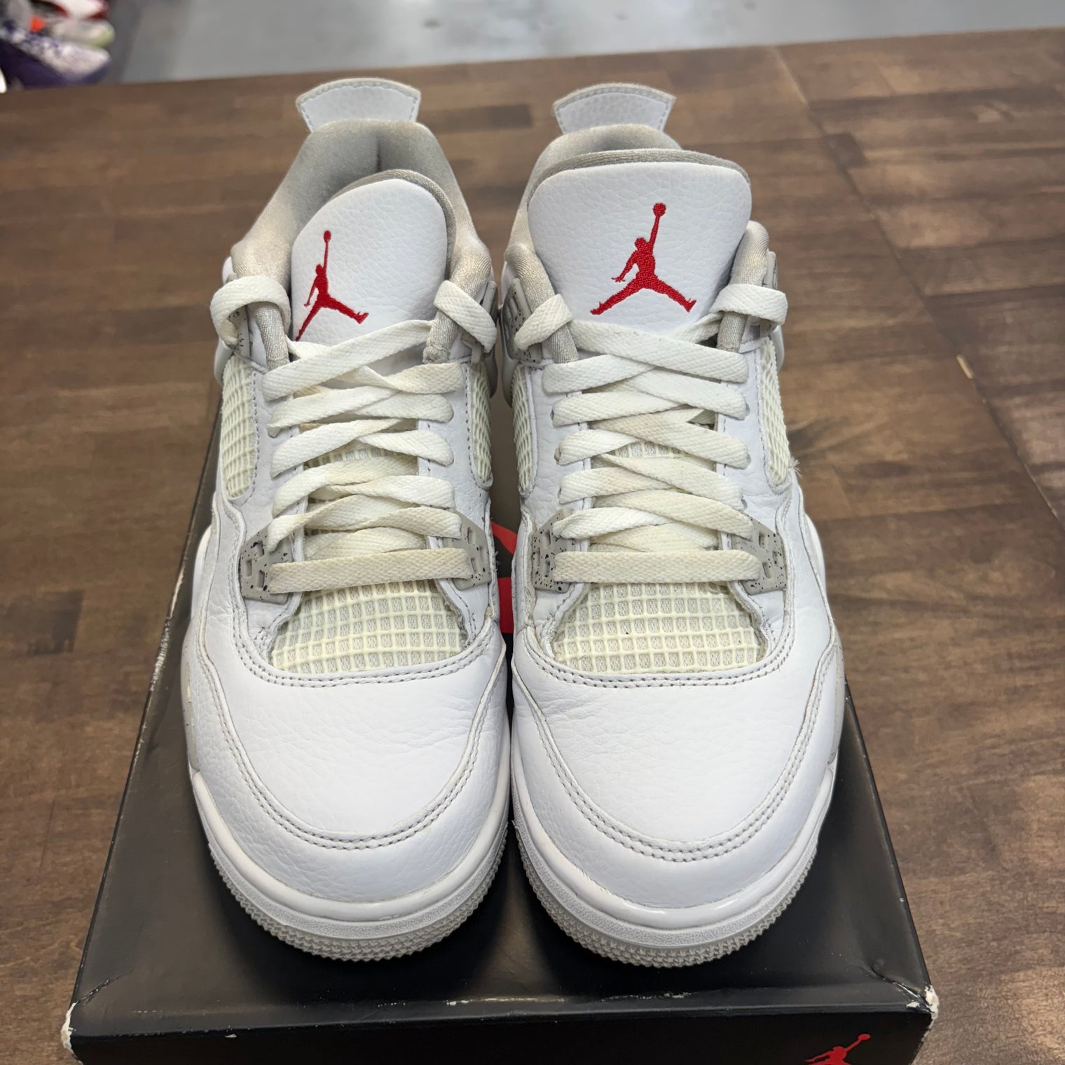 White Oreo Jordan 4 (GS) (USED)