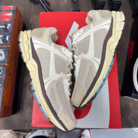 Oatmeal Nike Vomero 5 (W) (USED)