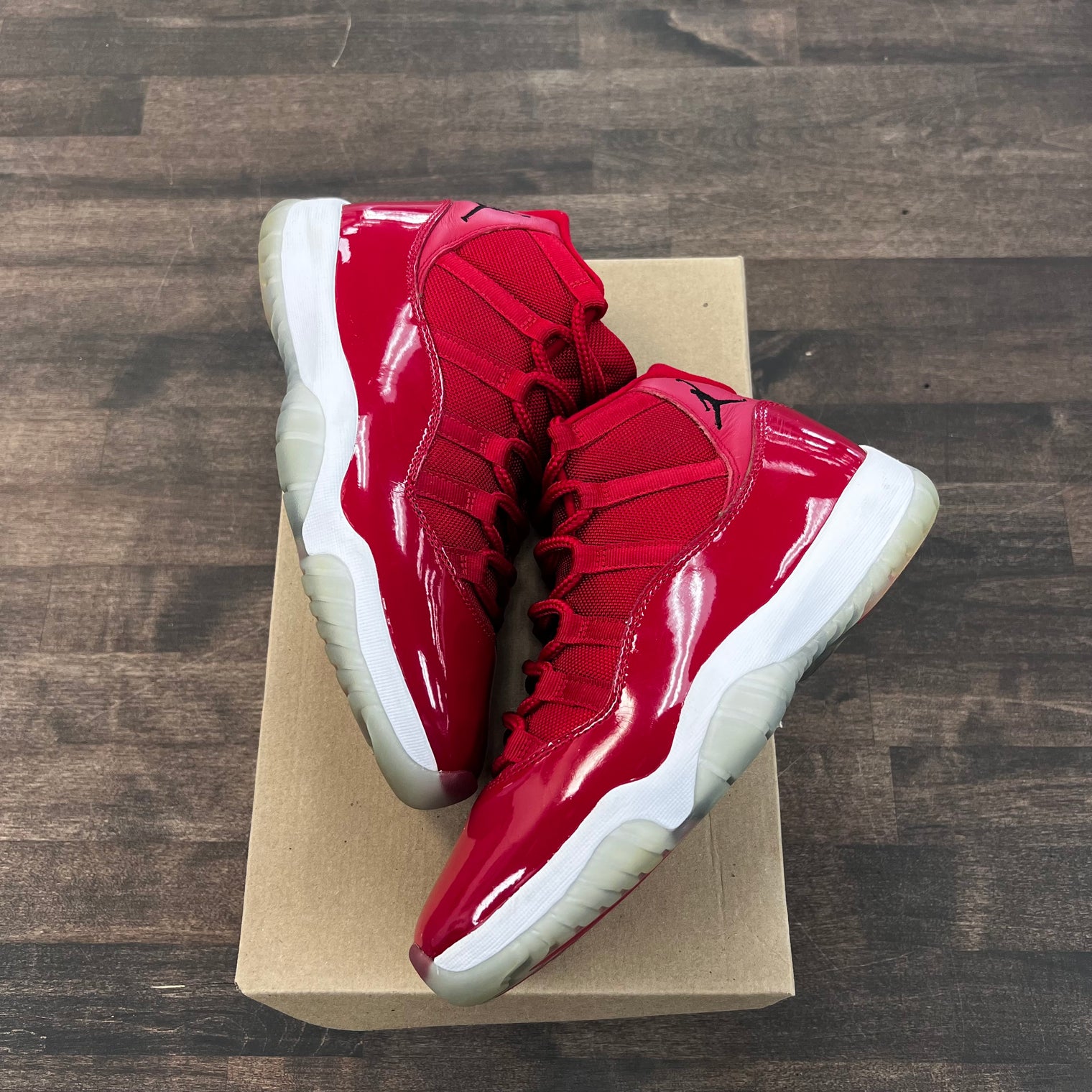 Win like 96 Jordan 11 (USED, No Box)
