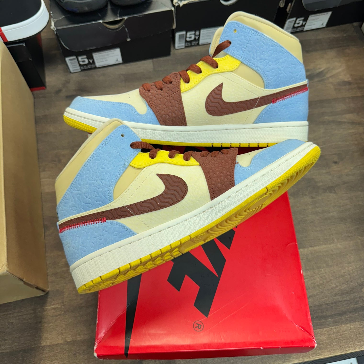 Fearless Maison Chateau Rouge Jordan 1 Mid SE (USED)