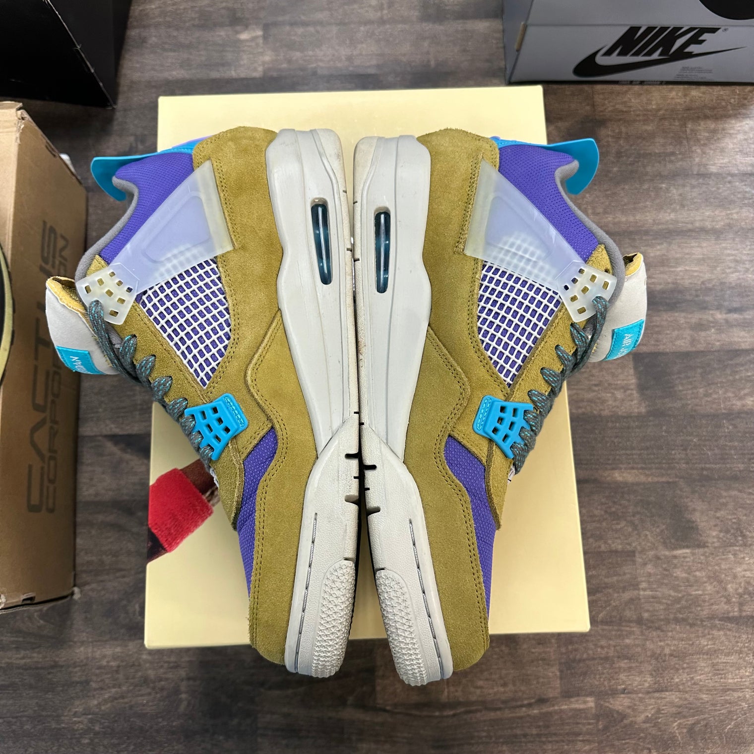 Union LA Desert Moss Jordan 4 Retro (USED)