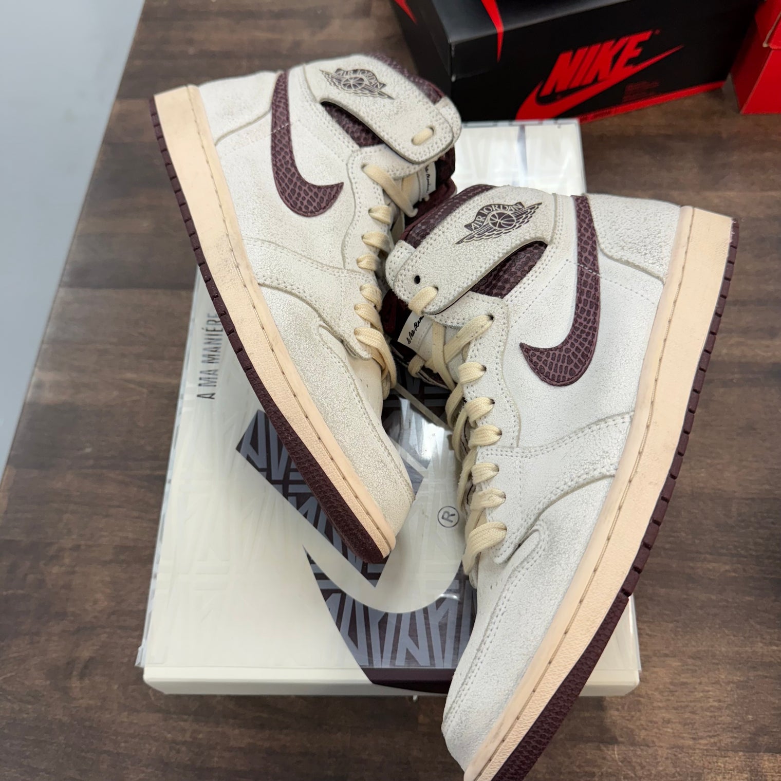 A Ma Maniere Jordan 1 High (USED)